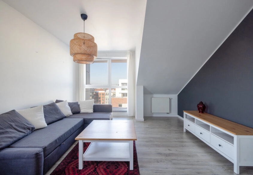 Apartament w Śródmieściu, 3 pokoje z m. postojowym