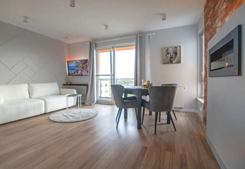 Piękny widok | Jak nowe | Garderoba | Hala