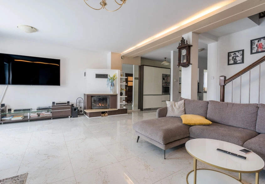 Zamknięte osiedle | 6 pok | Garaż | Gazowe