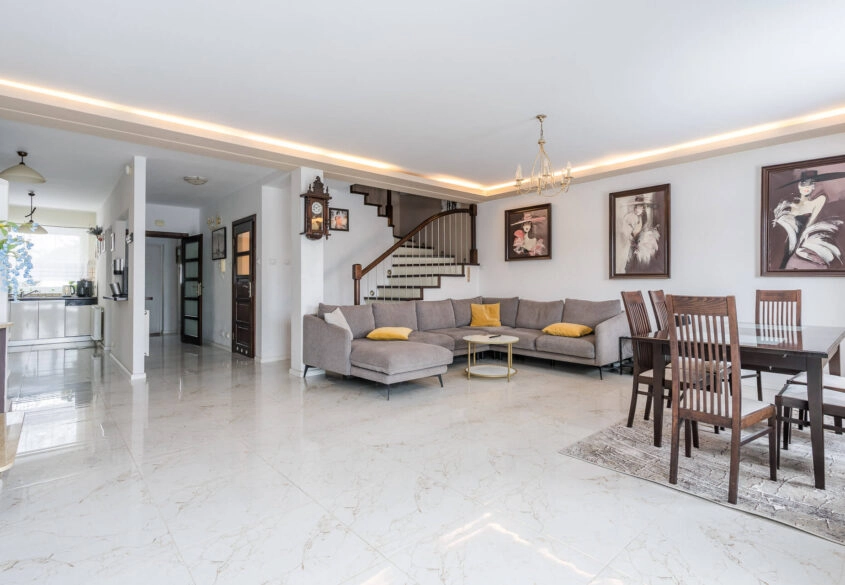 Zamknięte osiedle | 6 pok | Garaż | Gazowe