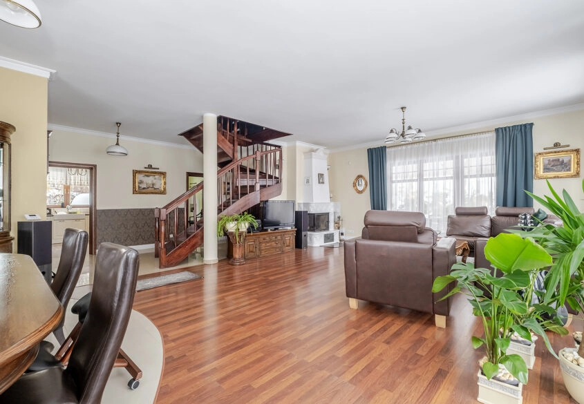 Tylko u nas - w bezpośrednim sąsiedztwie lasu!