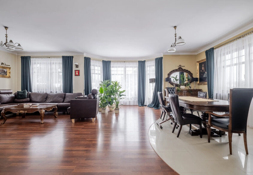 Tylko u nas - w bezpośrednim sąsiedztwie lasu!