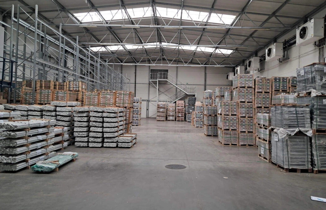 Magazyny z rampą, chłodnia, biuro, blisko trasy S6