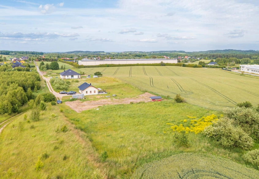 Uzbrojona | Kwadratowa | Mpzp | Na wzgórzu