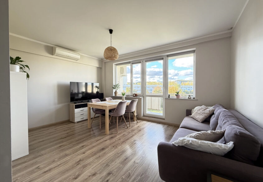 4 pokoje z loggią i piwnicą blisko plaży!