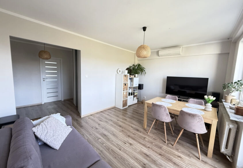 4 pokoje z loggią i piwnicą blisko plaży!