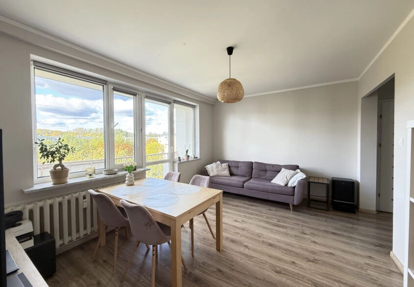 4 pokoje z loggią i piwnicą blisko plaży!