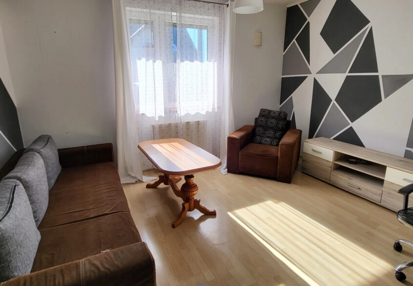 Dom wolnostojący blisko trasy S7 do wynajęcia