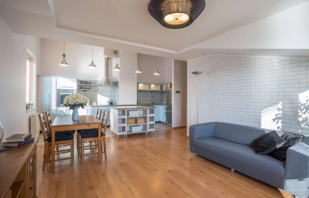 Atrakcyjne mieszkanie przy lesie.