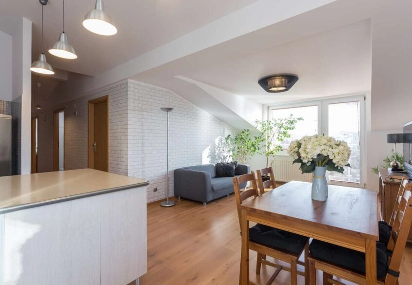 Atrakcyjne mieszkanie przy lesie.