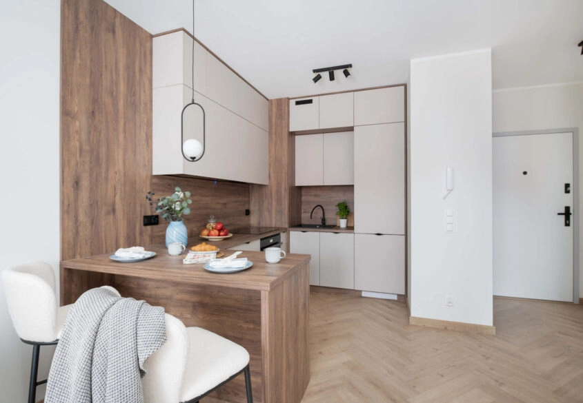 Rotmanka - Wykończone Mieszkanie z Halą i Komórką!