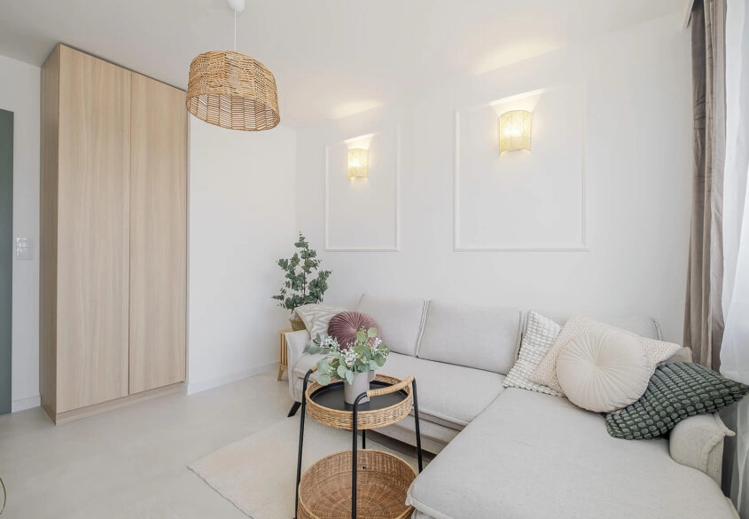 Niezależne 2 pokoje z ogródkiem, po remoncie