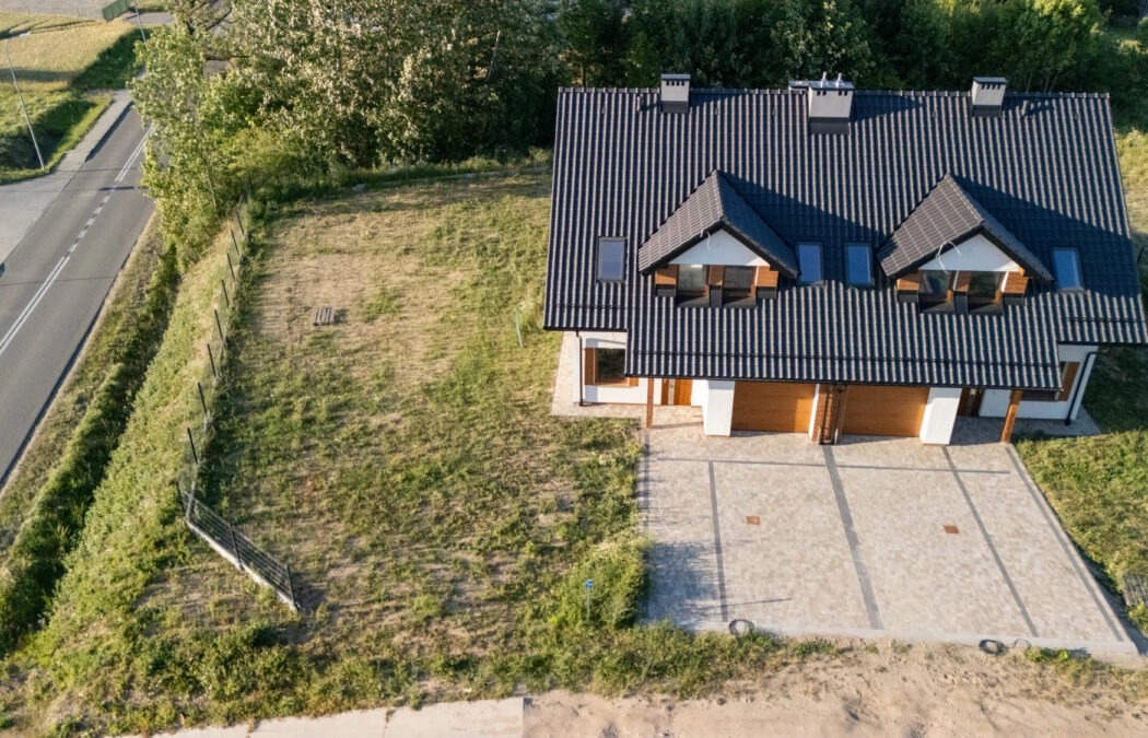 Dom bliźniak 5 pokoi garaż duża działka