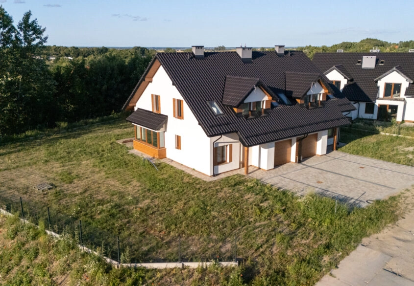 Dom bliźniak 5 pokoi garaż duża działka