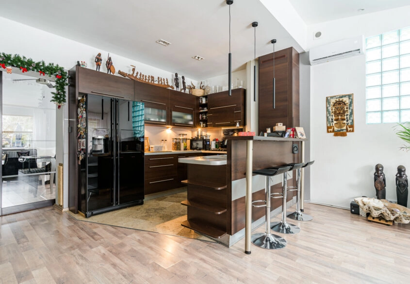 Cały parter domu zaledwie 80 m od plaży w Orłowie!