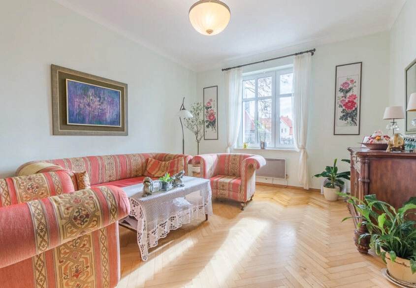 Wyjątkowy apartament w przedwojennej willi pod las