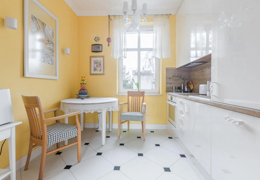 Wyjątkowy apartament w przedwojennej willi pod las