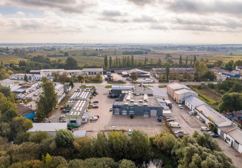 Unikatowy kompleks pod salon samochodowy 2466 m2 !