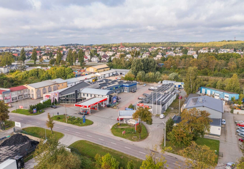 Unikatowy kompleks pod salon samochodowy 2466 m2 !