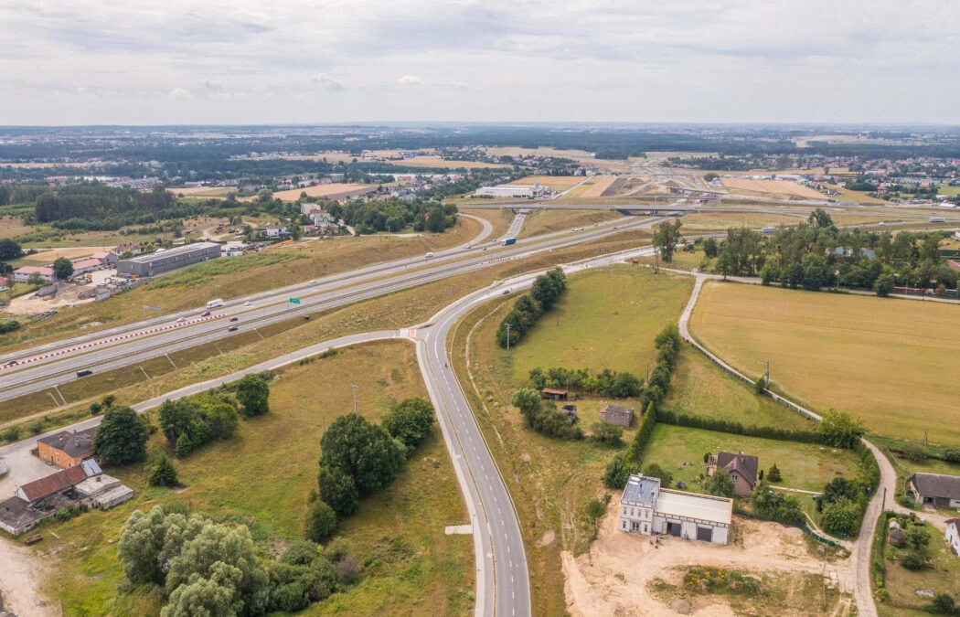 Działka usługowo-produkcyjna tuż przy trasie S6.