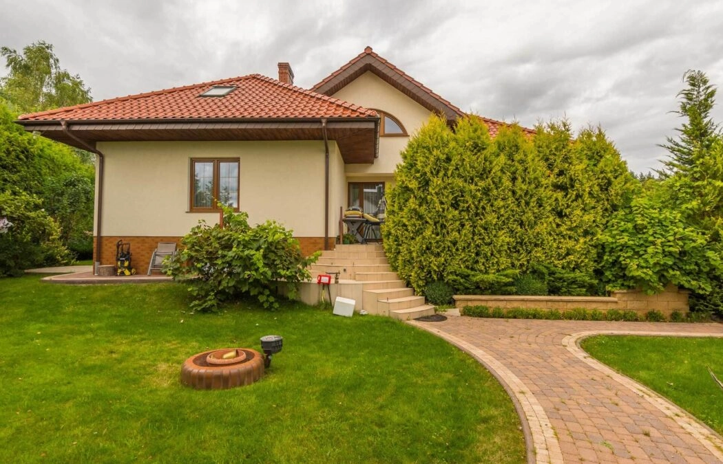 Dom z pięknym ogrodem- przy lesie- 25 min od Gdyni