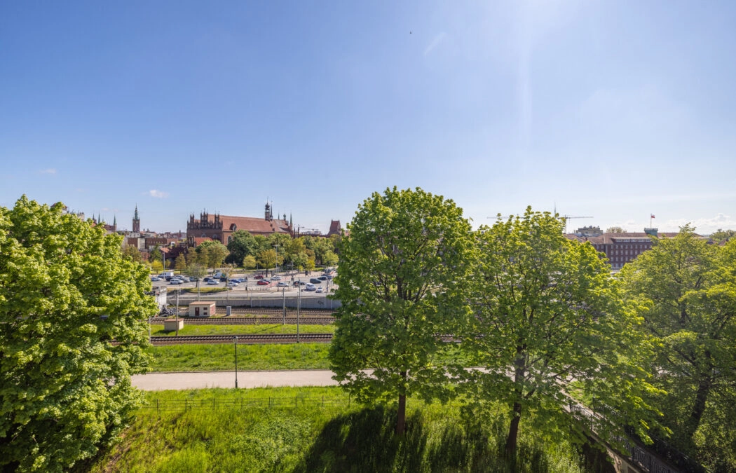 Urokliwe mieszkanie na "Biskupiej Górce". 138 m2.