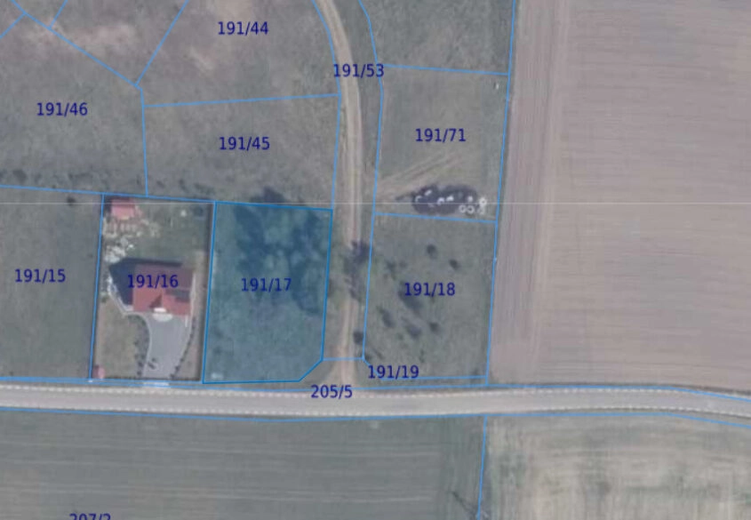 działka w Dąbrowie, gm. Stężyca, ob. Łosienice