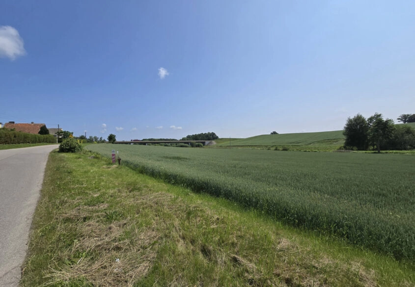 Ulkowy.Ciekawa działka mieszkaniowo-usługowa z WZ.