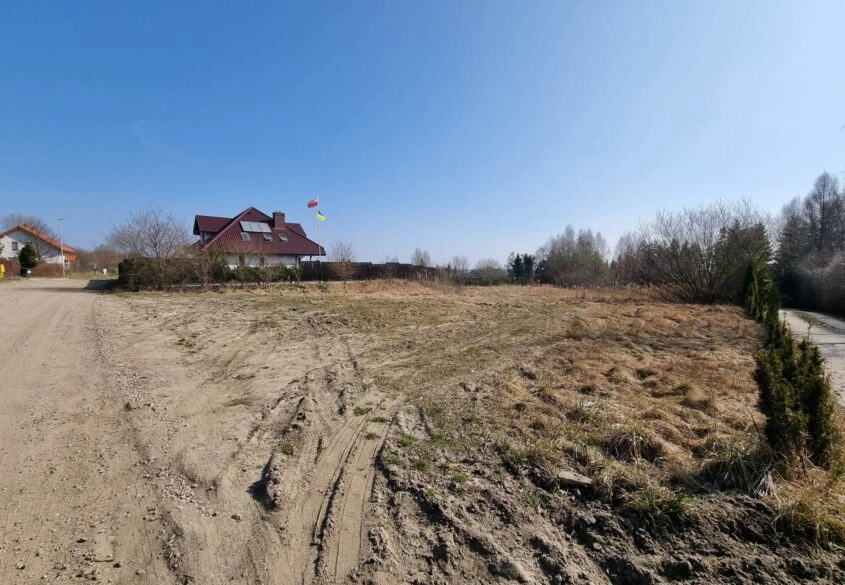 Duża działka budowlana w zacisznej okolicy