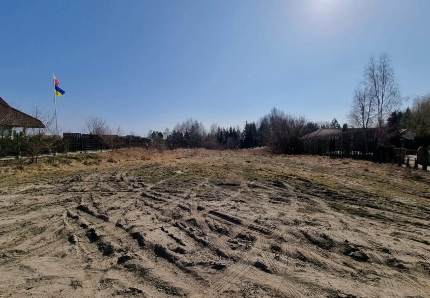 Duża działka budowlana w zacisznej okolicy