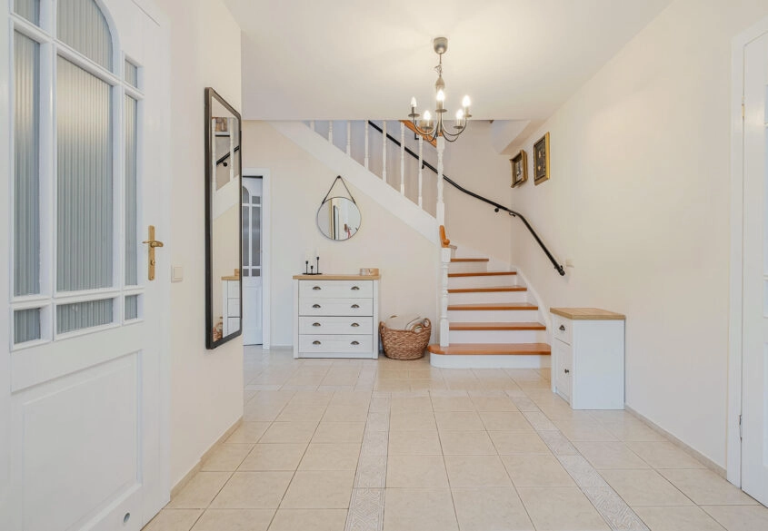 Dom 279 m² z mieszkaniem 47 m² Kosakowo