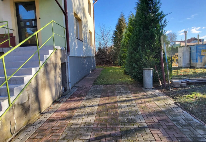 Duży dom dla rodzinny lub dla pracowników