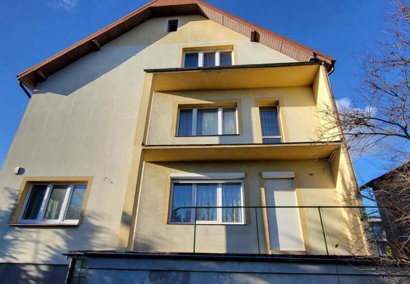 Duży dom dla rodzinny lub dla pracowników