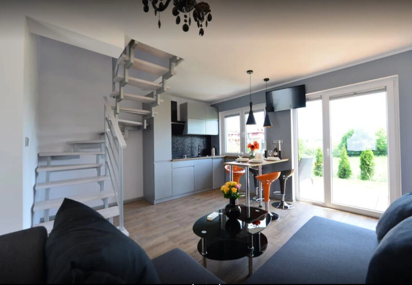 Gotowy biznes nad morzem - 10 domów na wynajem!