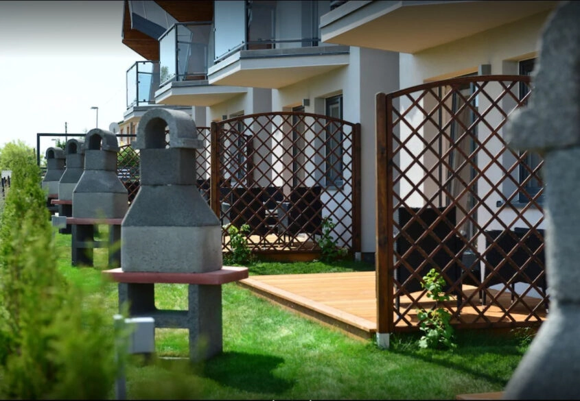 Gotowy biznes nad morzem - 10 domów na wynajem!