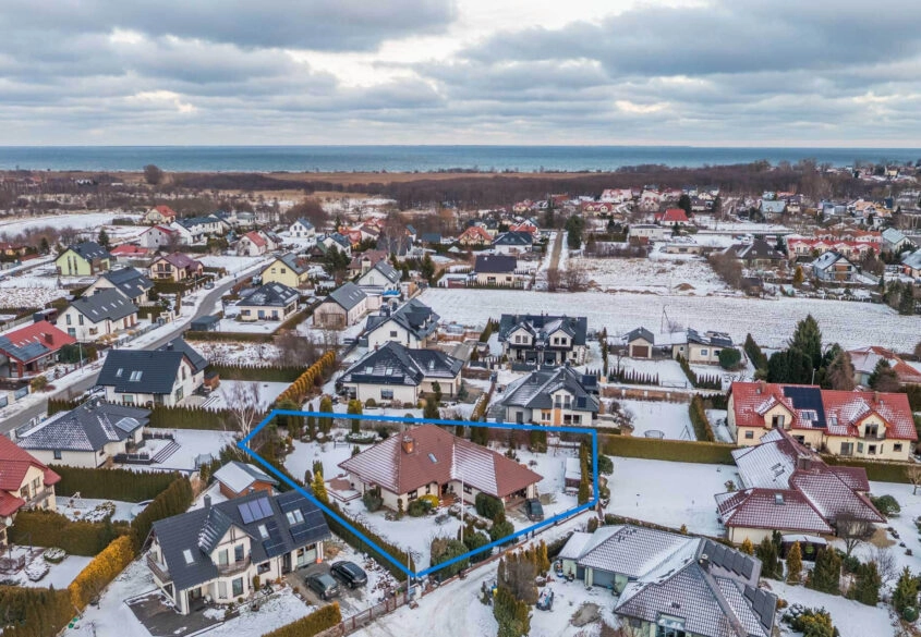 DOM WOLNOSTOJĄCY W MOSTACH