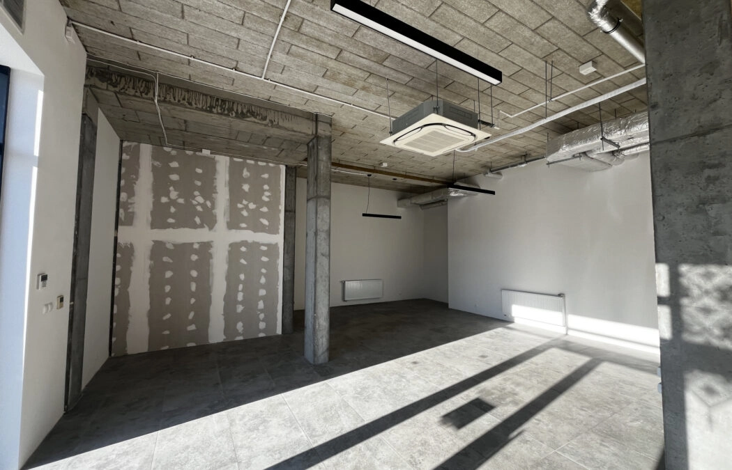 Lokal usługowy 80m² w sercu Rotmanki!