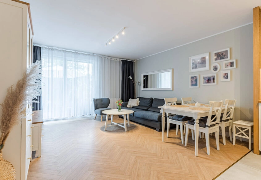 Mieszkanie w pasie nadmorskim z dużym ogrodem