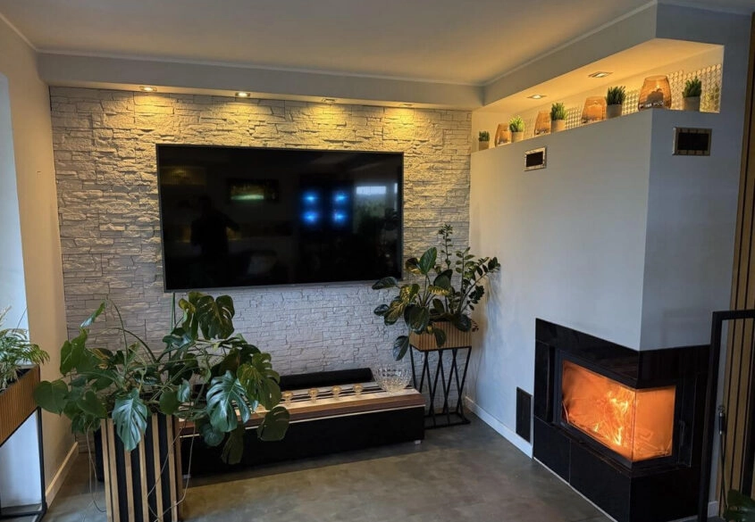 Nowoczesny dom z garażem w spokojnej okolicy