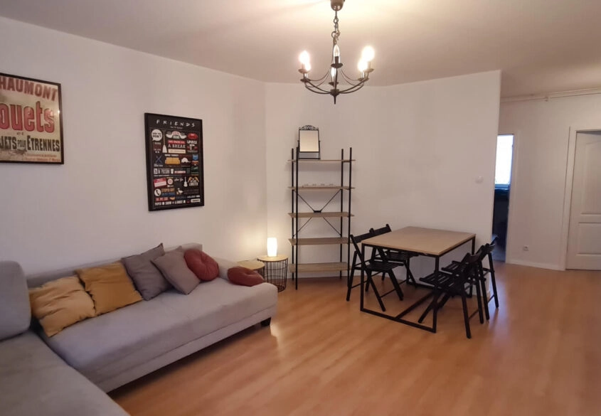 Mieszkanie 2 pokojowe z halą garażową