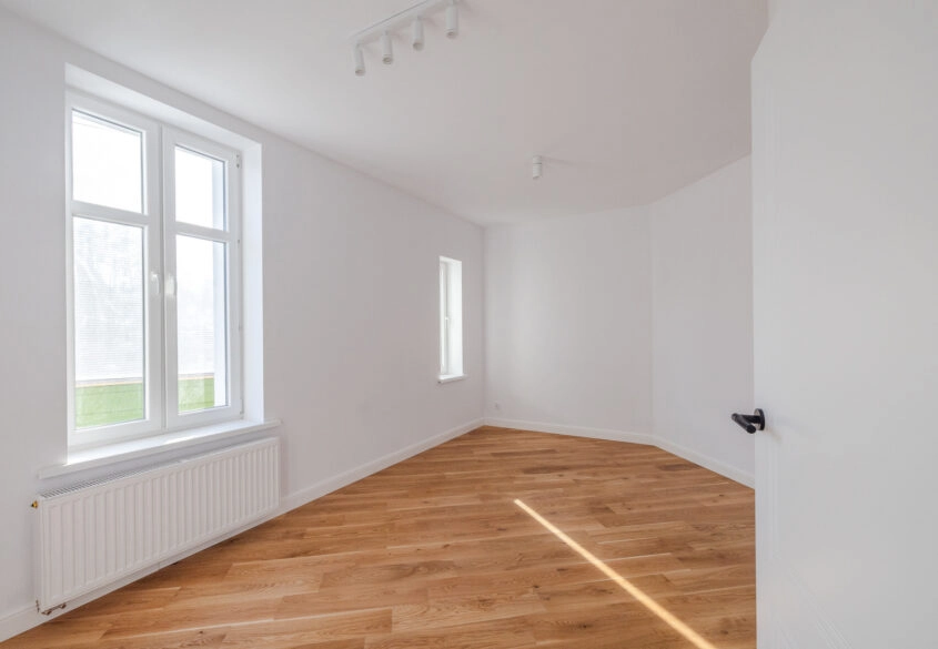 4-pokoje, ul. Słowackiego, obok Garnizonu.