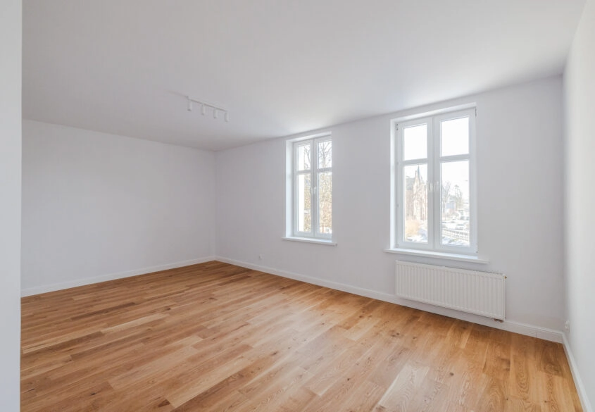 4-pokoje, ul. Słowackiego, obok Garnizonu.