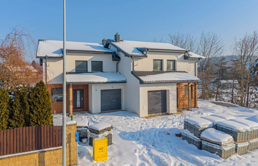 STRASZYN | 146,5 m² | 5 POKOI | DZIAŁKA 500 m²