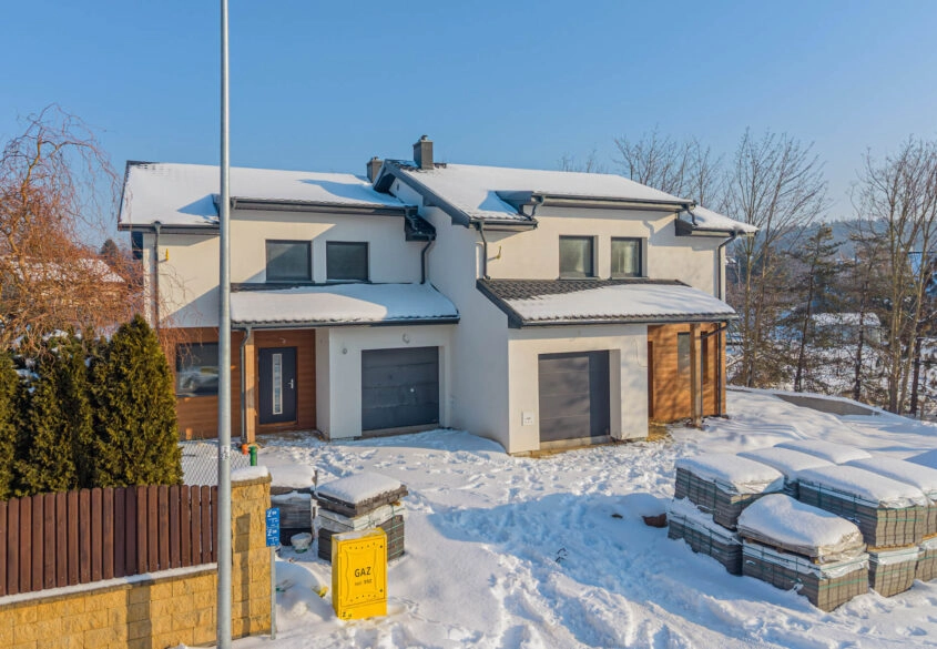 STRASZYN | 146,5 m² | 5 POKOI | DZIAŁKA 500 m²