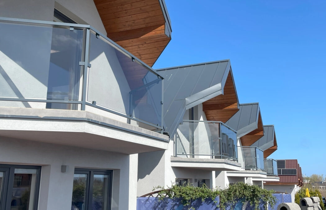 Gotowy biznes nad morzem - 10 domów na wynajem!