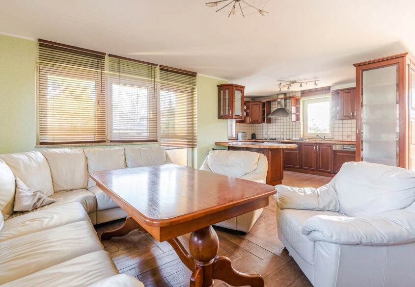 Funkcjonalny dom z dwiema sypialniami na parterze