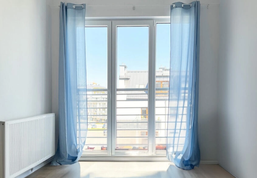 2 poziomowe z miejscem w hali garażowej