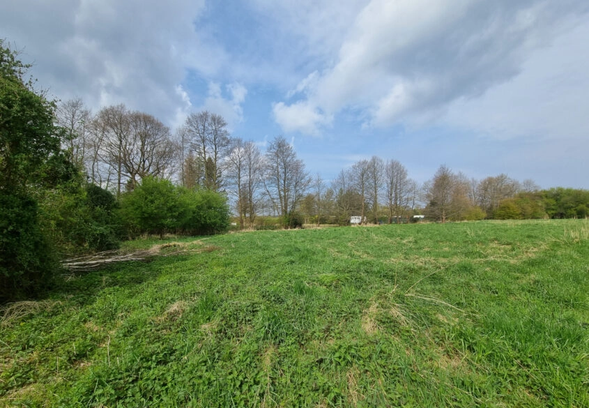 Dwie działki blisko morza