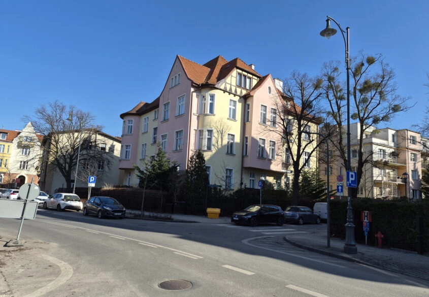 Sopot dolny 300m od  plaży,   3 pok. do remontu