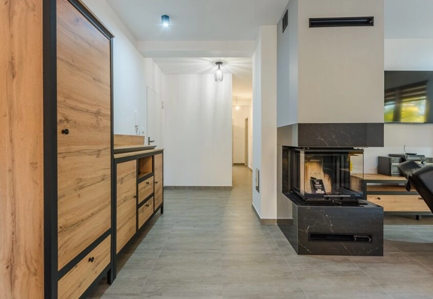 9 apartamentów i 140m2 mieszkalne, 400 m od plaży